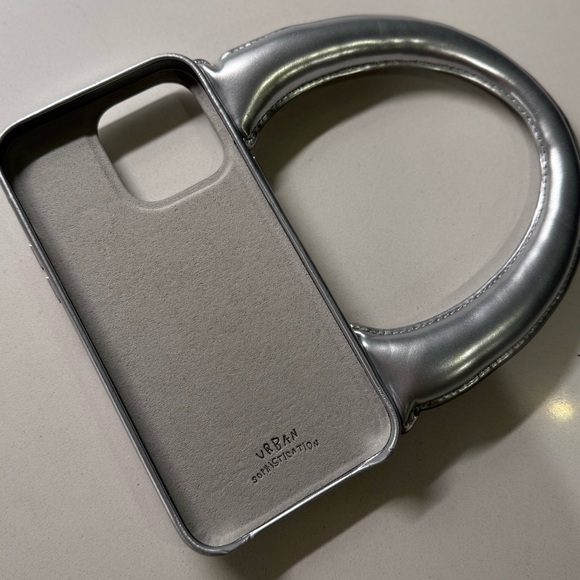 14 PRO MAX CLOUD CASE IN CHROME - Picture 2 of 6